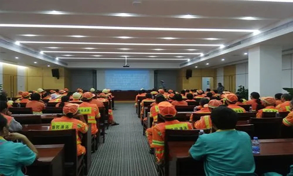 自强路街道开展保洁环卫人员安全培训和安全检查工作